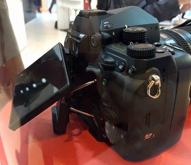 Máy ảnh K-1 mẫu full-frame của Pentax chính thức lộ diện