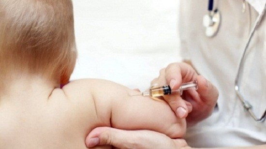 Sở Y tế Đồng Nai xác nhận 2 bé bị phản ứng sau tiêm vacxin
