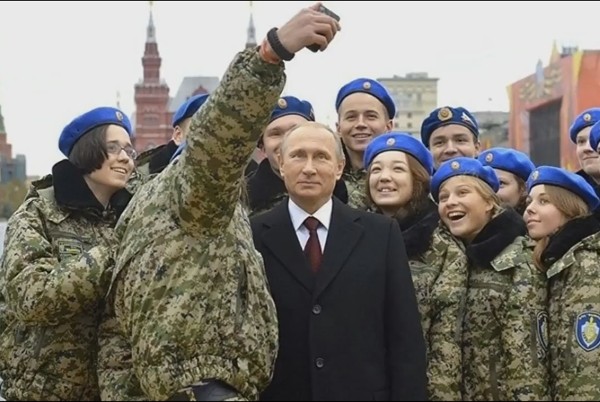 'Rủ rê' ông Putin chụp ảnh tự sướng và cái kết đầy bất ngờ
