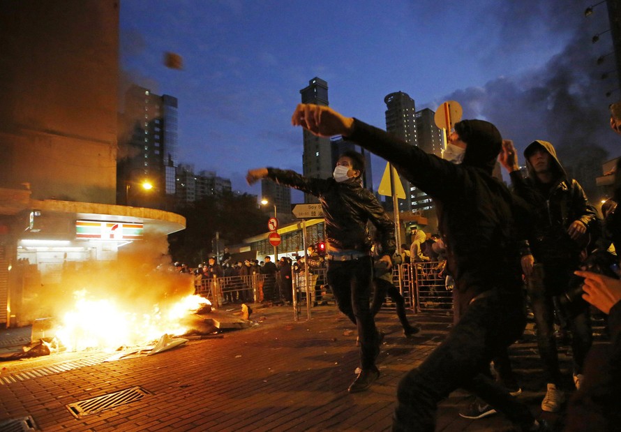 Hong Kong: Đụng độ giữa cảnh sát và người biểu tình
