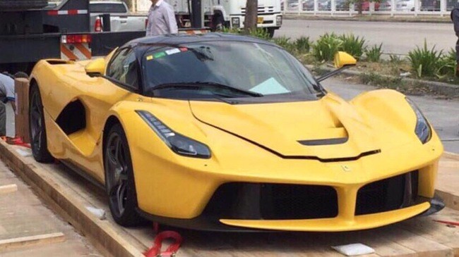 Ngỡ ngàng trước siêu phẩm Ferrari LaFerrari đầu tiên tại Thái Lan
