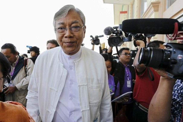 Ông Htin Kyaw trở thành tổng thống dân sự đầu tiên của Myanmar