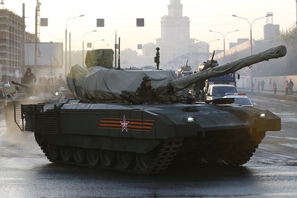 Siêu tăng Armata của Nga có gì khiến phương Tây phải khen ngợi?