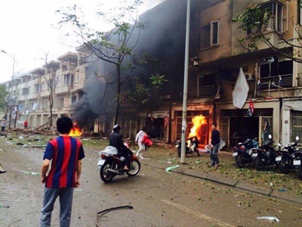Clip: Khoảnh khắc xảy ra vụ nổ kinh hoàng ở Văn Phú - Hà Đông