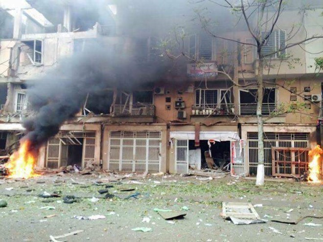 Những vụ cưa ‘bom’ đùa với tử thần nhìn từ vụ nổ ở Văn Phú