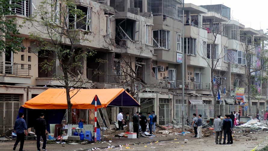 Vụ nổ ở Hà Đông: Người khiêng 'bom' thoát chết nhờ… cái bật lửa