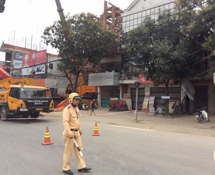 Hà Tĩnh: CSGT chặn đường để “đại gia” dựng nhà
