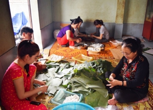 Người phụ nữ làm nên thương hiệu bánh bột lọc nổi tiếng đất Quảng
