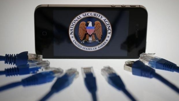 Làm thế nào FBI bẻ khóa được iPhone của sát thủ?