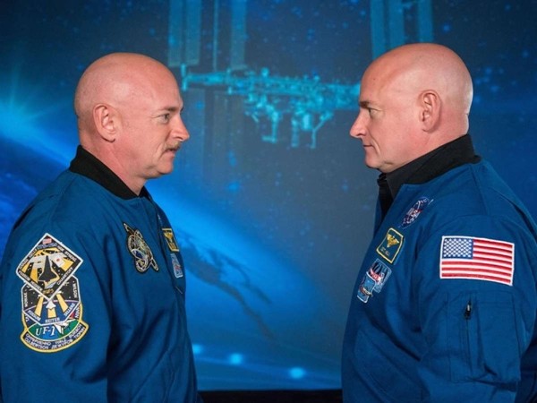 Phi hành gia Scott Kelly đã trẻ hơn 0,01 giây khi trở về Trái Đất