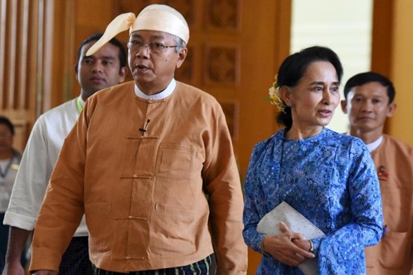 Myanmar: Chờ đợi 50 năm để cất cánh