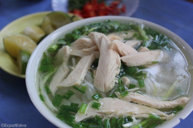 5 món ăn ngon nhất Việt Nam 'được lòng' khách Tây