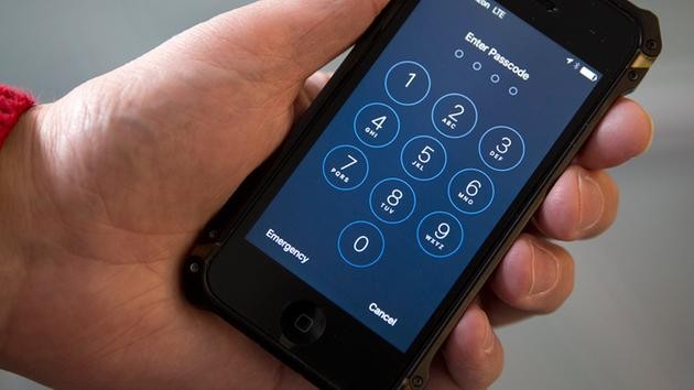 Tội phạm Mỹ: Ơn giời, iPhone đây rồi!