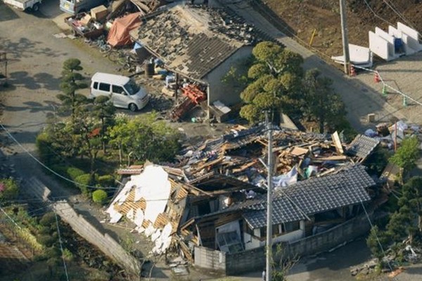 Động đất dữ dội ở Nhật Bản, hơn 750 người thương vong