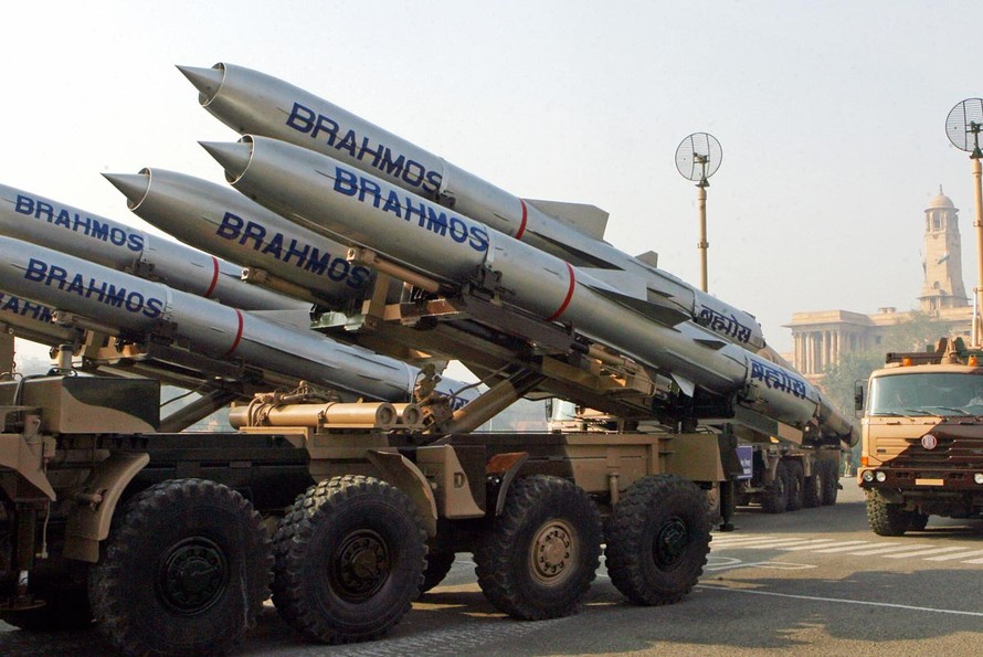 Báo Ấn Độ nói Việt Nam muốn mua 'sát thủ diệt hạm' Brahmos