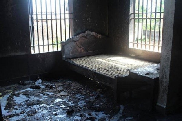 Cháy nhà ở Nghệ An: Cả 4 người trong gia đình đã tử vong