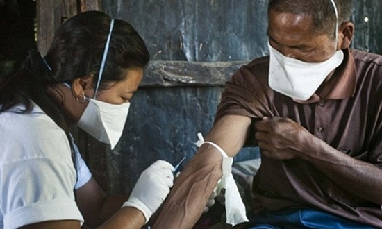 Hơn 2.000 người Ấn Độ bị nhiễm HIV vì truyền máu