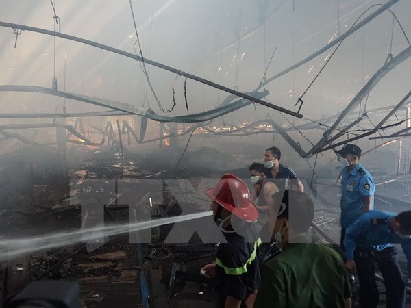 Cháy lớn thiêu rụi 4.000m2 tại công ty in bao bì, thiệt hại 50 tỷ