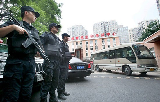 Trung Quốc huy động cảnh sát đặc nhiệm trông thi đại học