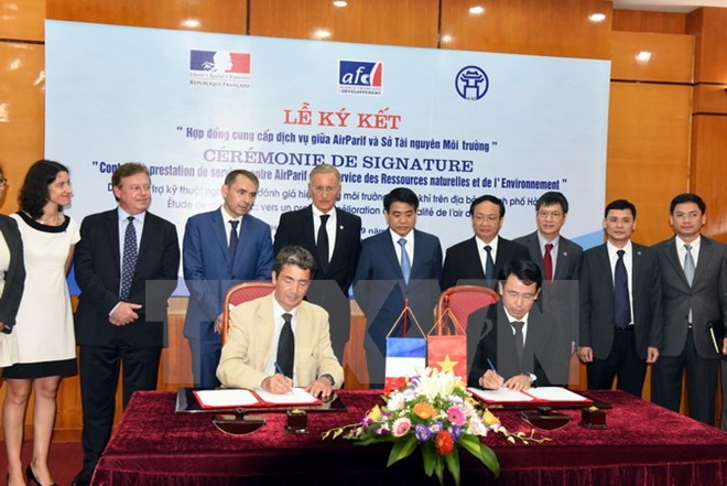 Pháp hỗ trợ 120.000 euro giúp Hà Nội quản lý môi trường không khí