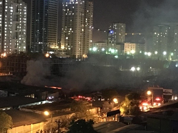 Cháy lớn tại công trường chung cư HD Mon City - Mỹ Đình