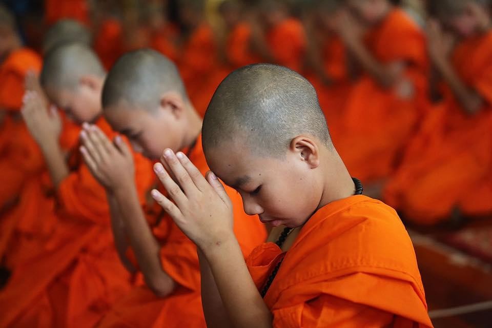 Lễ Phật là hành động rèn luyện sự tự giác