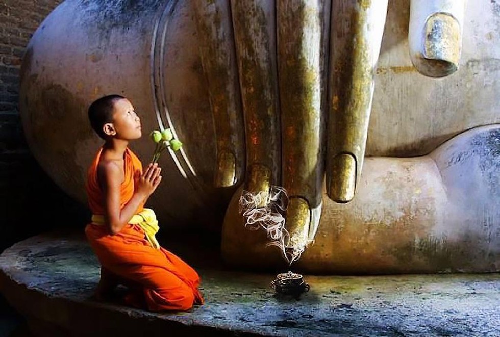 Theo Phật, chúng ta tu giới định tuệ. Tu giới để tâm chúng ta như hư không vì thực tế trong cuộc sống, chúng ta không phạm tội, chắc chắn họa tai không tới với mình được. (Ảnh minh hoạ)