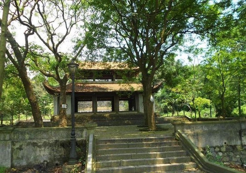 Cổng Tam quan của chùa.