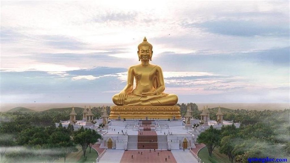 Tượng Phật cao 108 mét trên núi Tà Lơn.