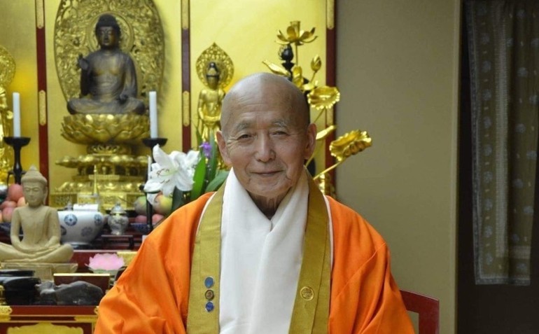 Hòa thượng Yoshimizu Daichi sinh ngày 04/7/1941, nguyên Hội trưởng Hội Phật giáo Tịnh độ tông (Nhật Bản), nguyên trụ trì Chùa Nhật Tân Cốc (Chùa Nisshinkutsu, Tokyo), Tịnh An tự (Joanji, Saitamaken). Ảnh: Thượng Hạnh/BGN